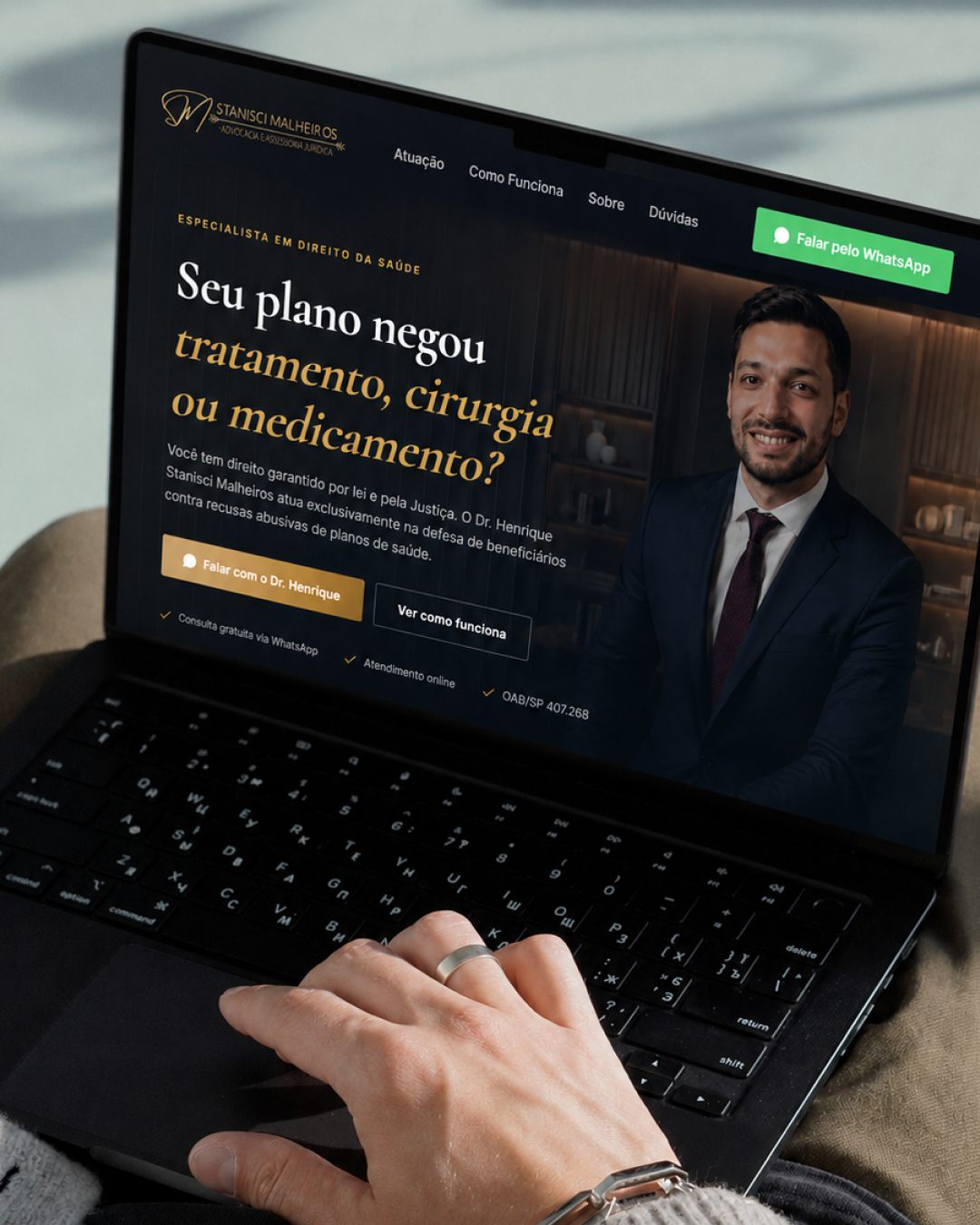 Site STANISCI MALHEIROS apresentado em mockup